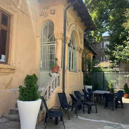 Baroque Old House Near Center 펜션 *